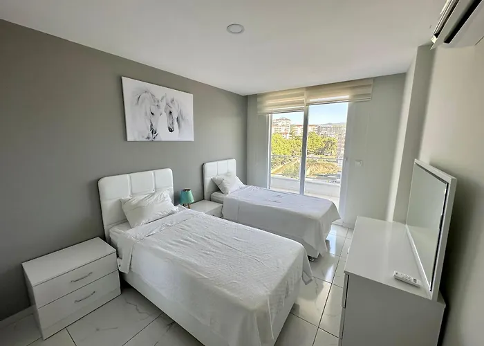 Apartment Arcadia Homes *